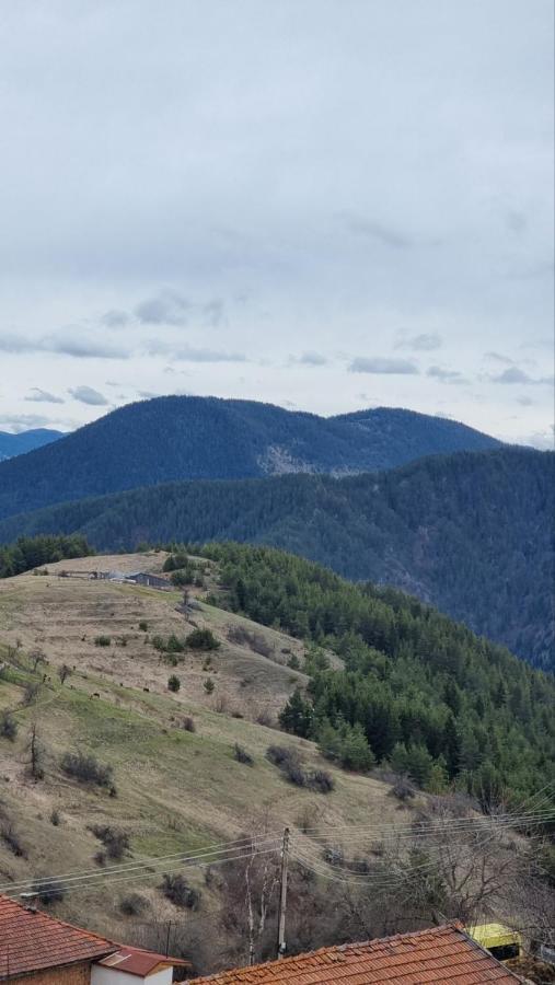 Родопска Къща За Гости С.Чала Chala Bagian luar foto